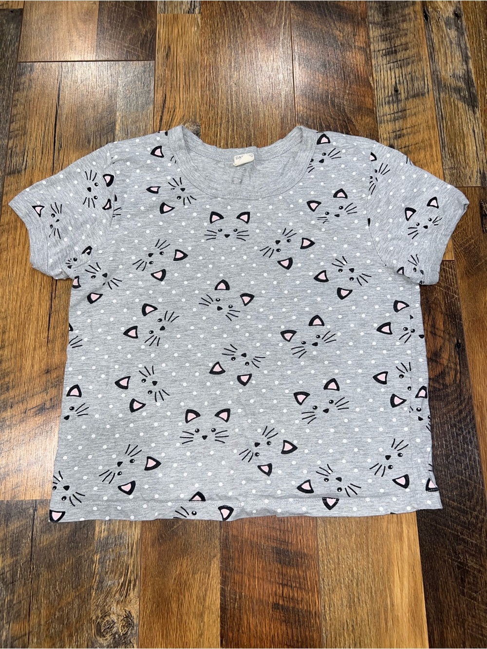 Darling Gray Short Sleeve Tee with Pink-Accented Cat Faces